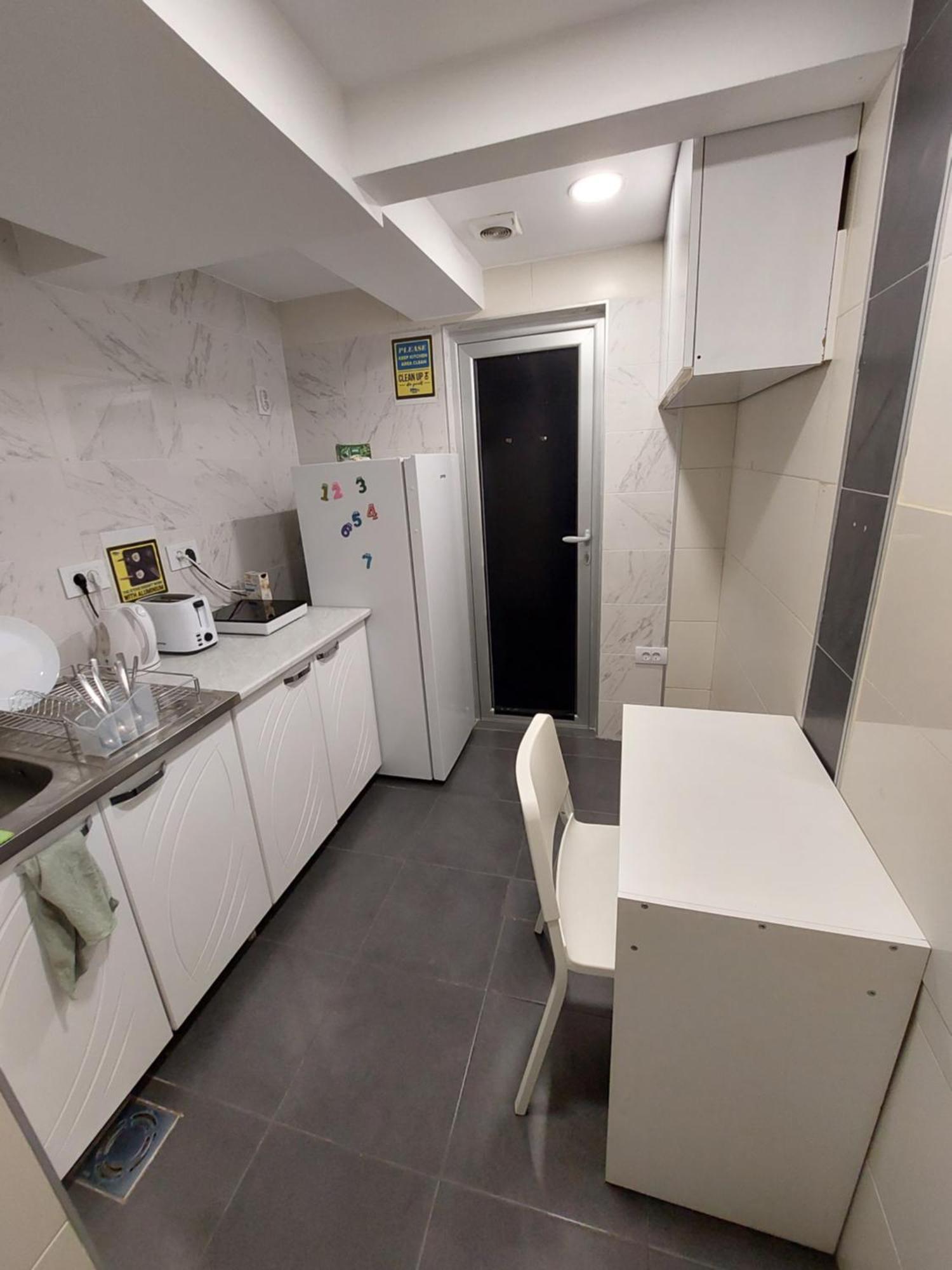 Hostel Inn Downtown Belgrade Bilik gambar