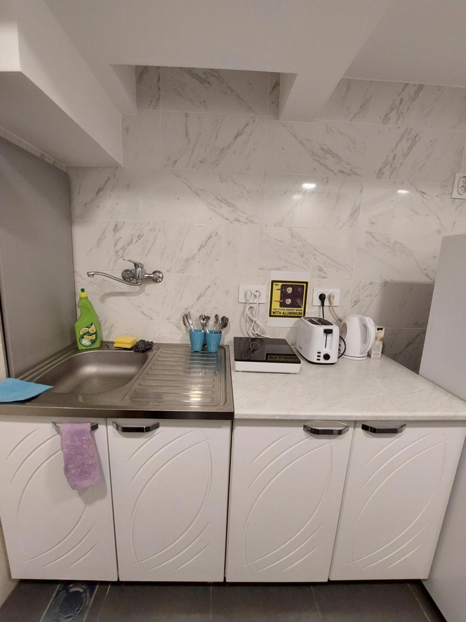 Hostel Inn Downtown Belgrade Bilik gambar
